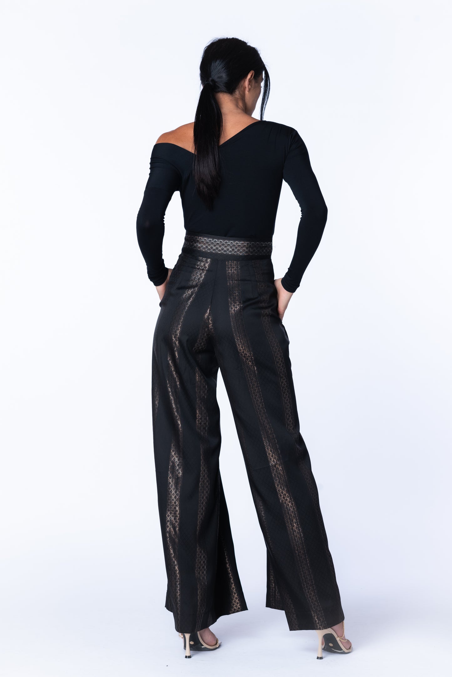 Wide-Leg Lurex Pant