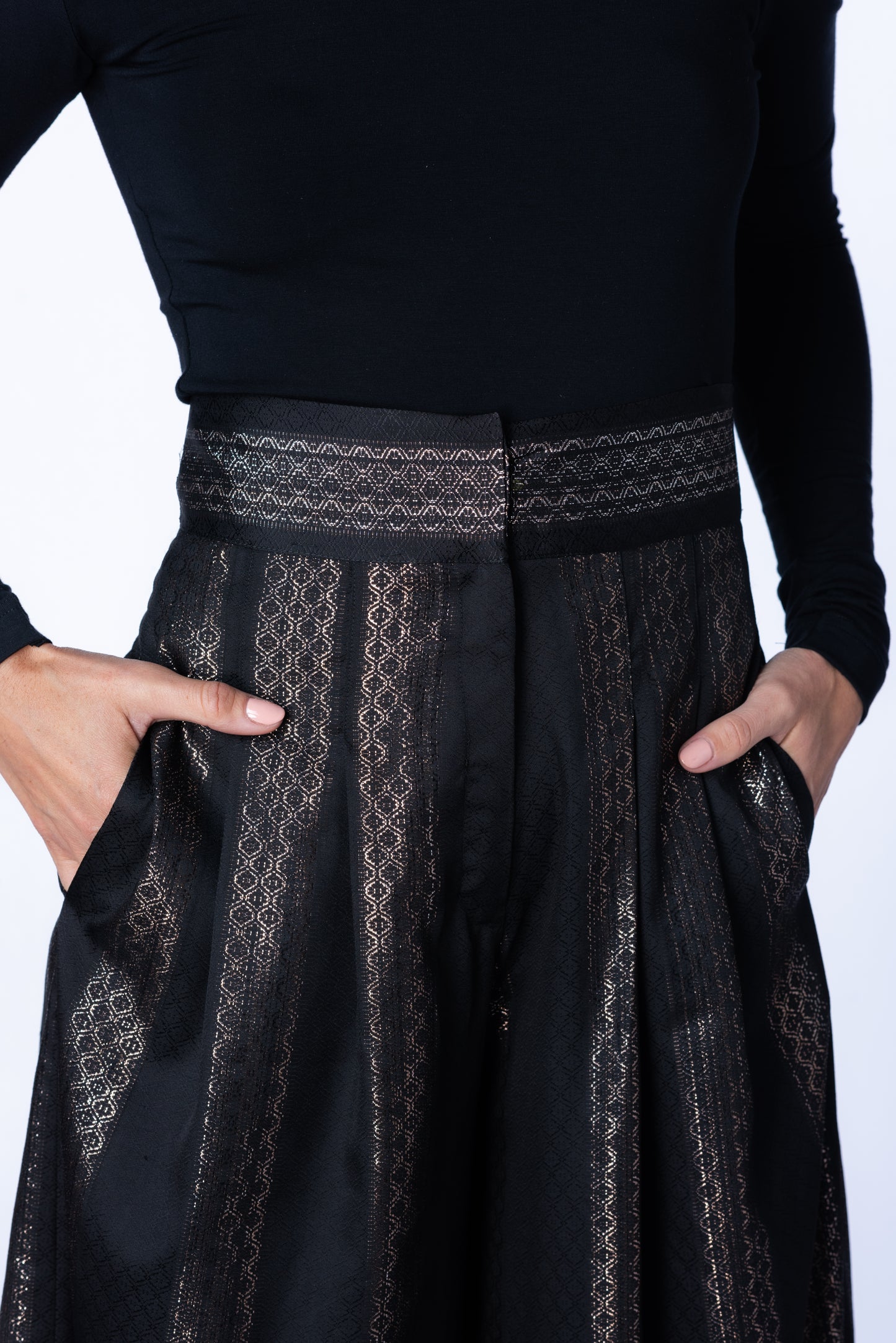Wide-Leg Lurex Pant